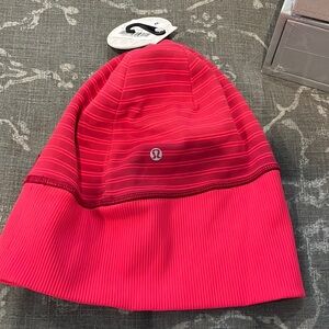 Lululemon Run with me Toque hat
